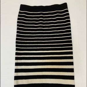 Ann Taylor Petite black/white graduated stripe wool pencil skirt sz XXS